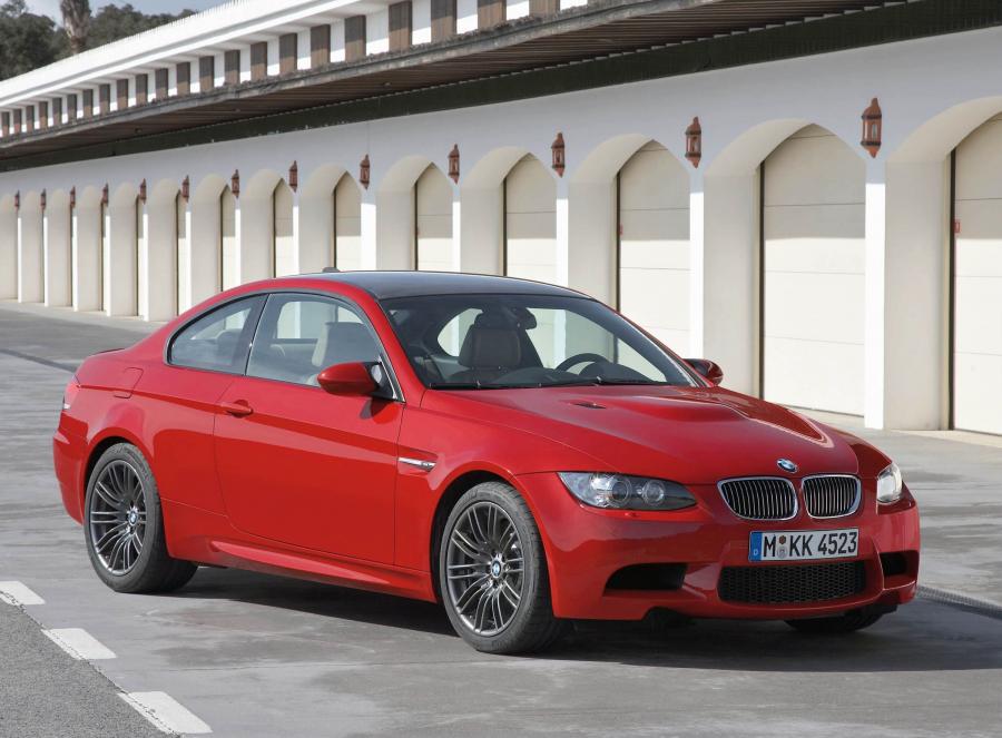  BMW M3 2008 года  (фото 37 из 219)